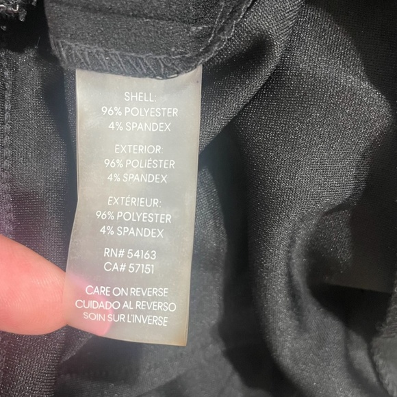 Calvin Klein Women's V-Neck Black Sleeveless Jumpsuit With Fabric Belt Sz 14 - Picture 11 of 12